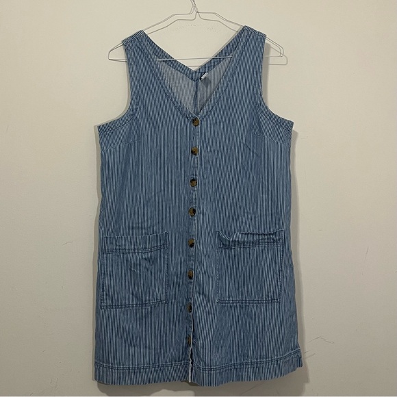 Old Navy Dresses & Skirts - Old Navy Women's Denim Blue Striped Dress Overall Sleeveless Button Front Sz L